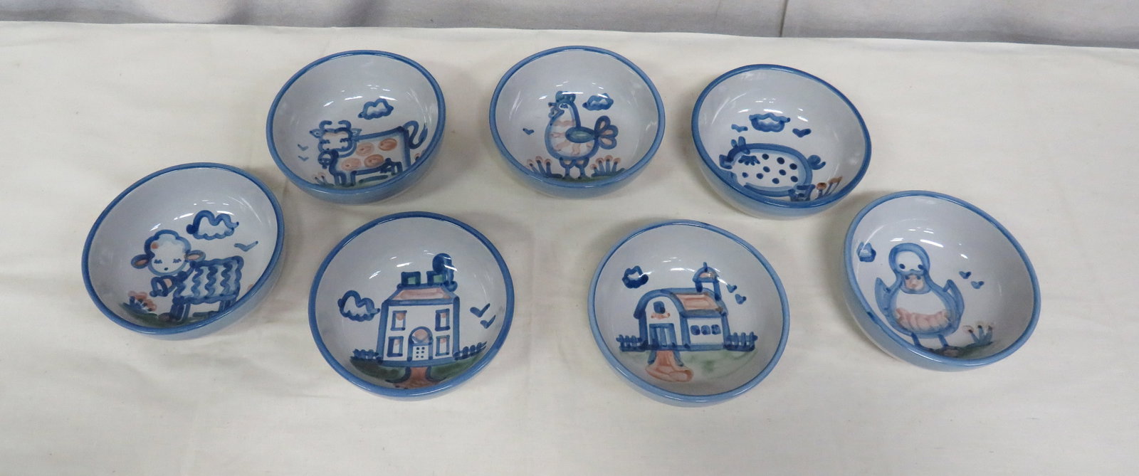 7 Hadley Pottery Small Bowls: 7 Hadley Pottery Small Bowls in good condition, All hand painted with different designs, 5.5''W