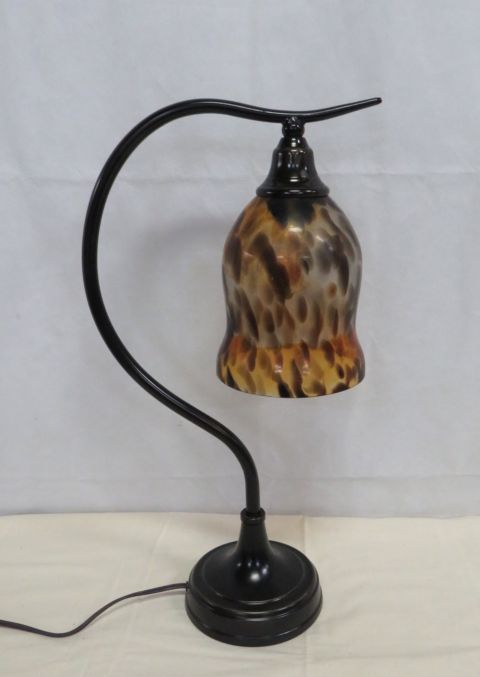 Modern Desk Lamp (1 of 2)