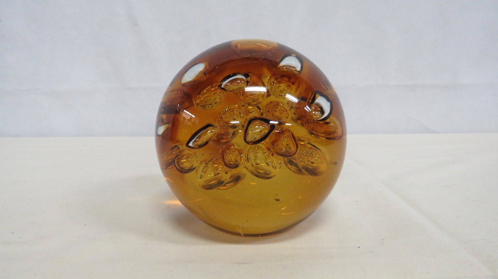 Vintage Murano Controlled Bubble Paper Weight (1 of 3)