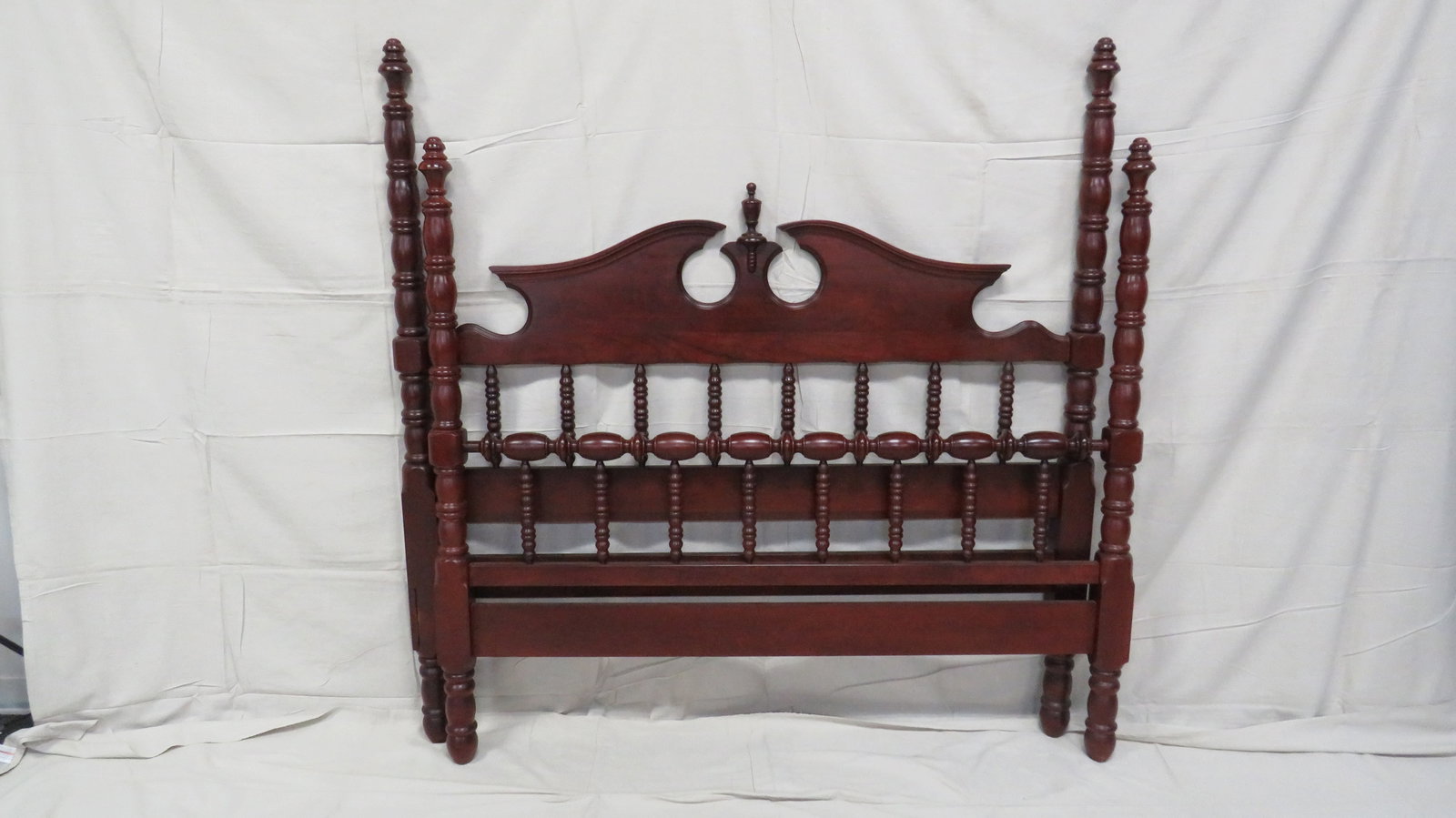 Davis Cabinet Co Cumberland Valley Cherry Bed (1 of 1)