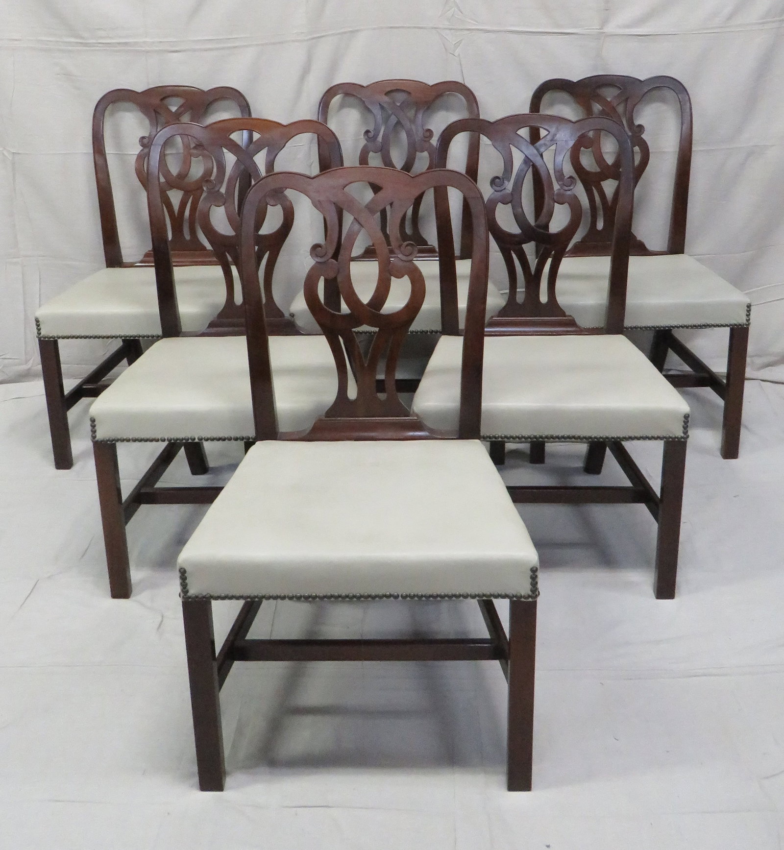 Set of Six Baker Georgian Mahogany Dining Chairs: Set of Six Baker Georgian Mahogany Dining Chairs in good condition, 37.5''H x 22''W x 22.5''D, 18'' Seat Height