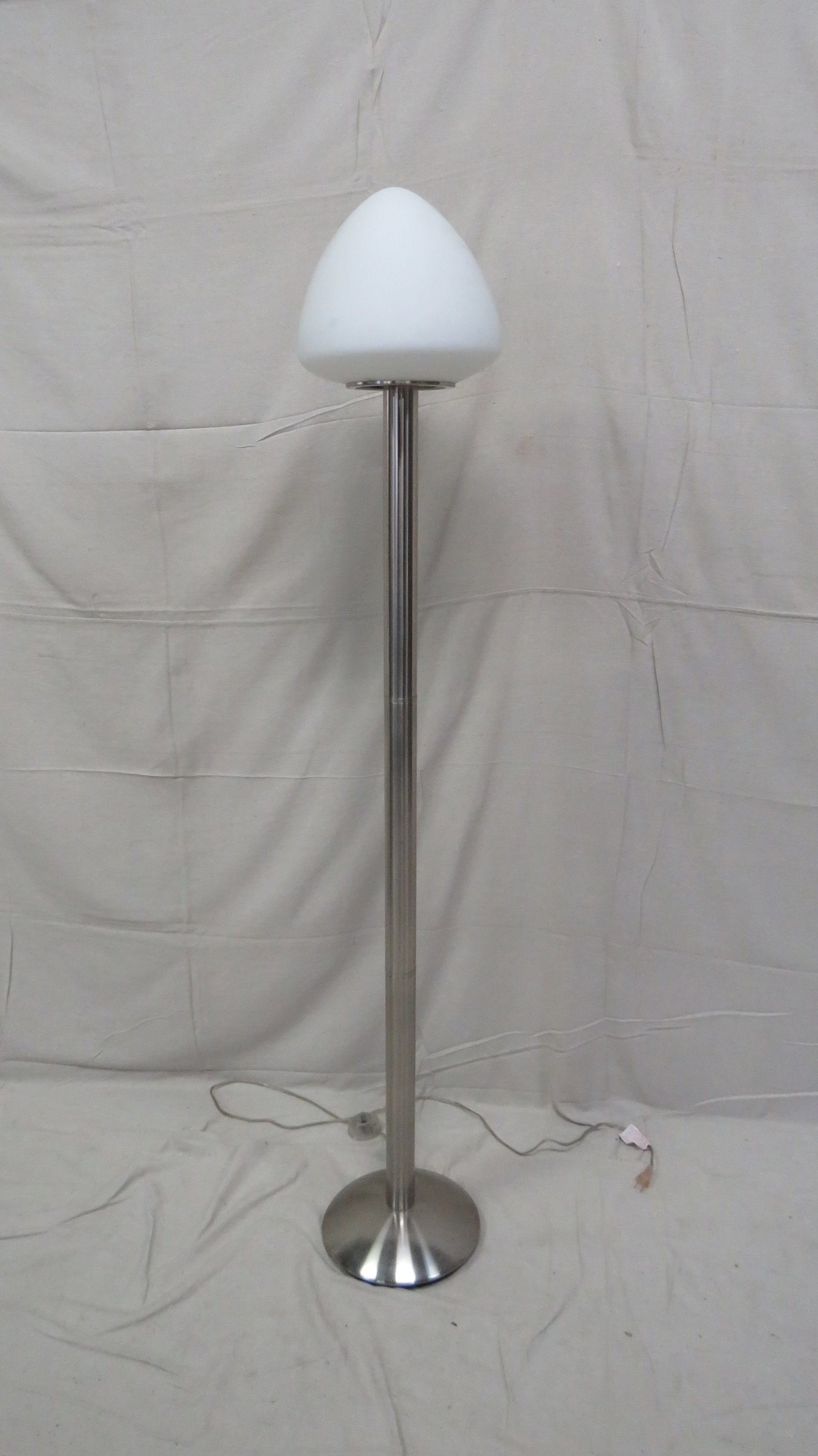 Mid Century Atomic Style Lamp (1 of 3)