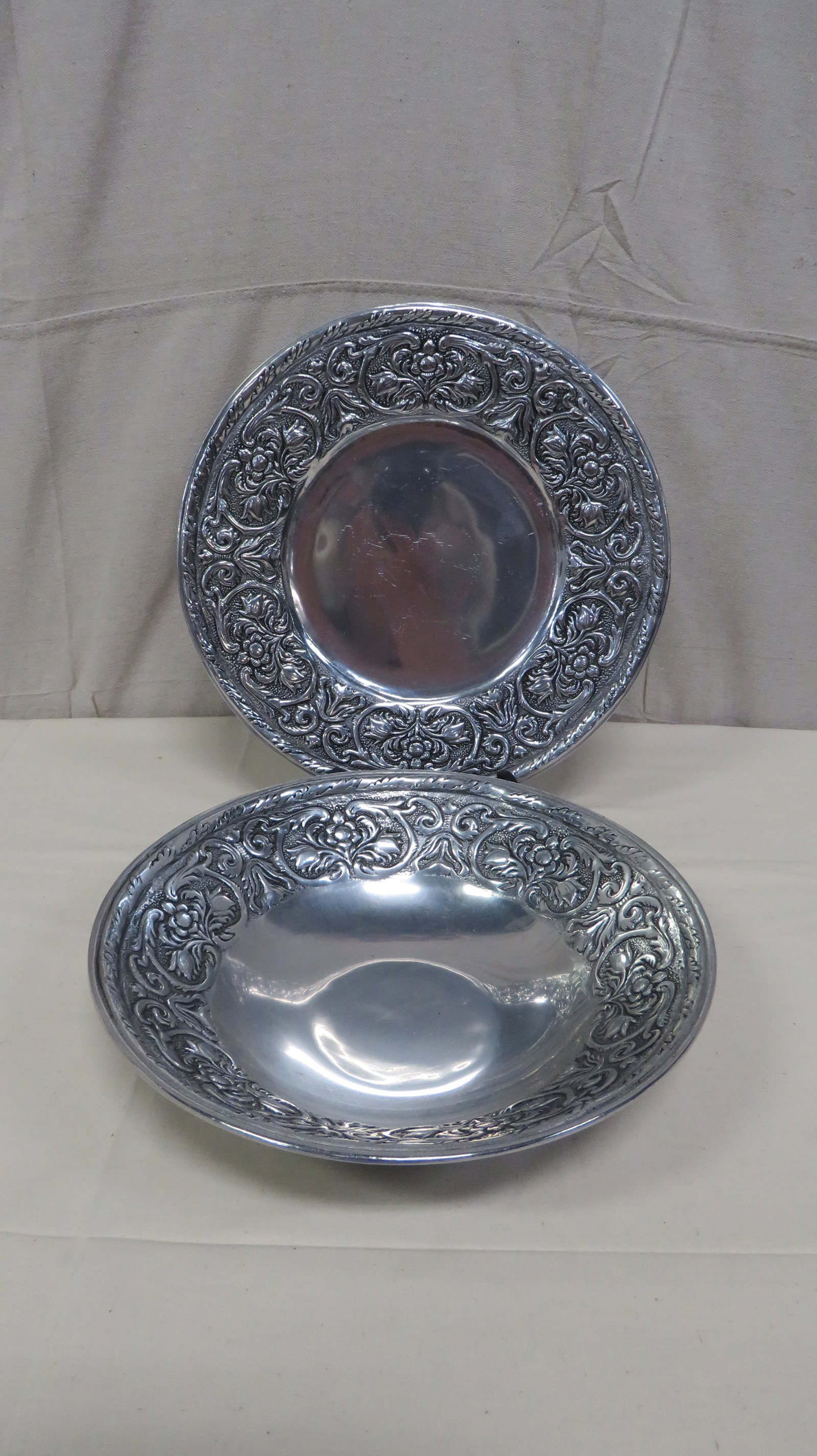 Vintage Wilton Armetale Serving Bowl & Tray (1 of 5)