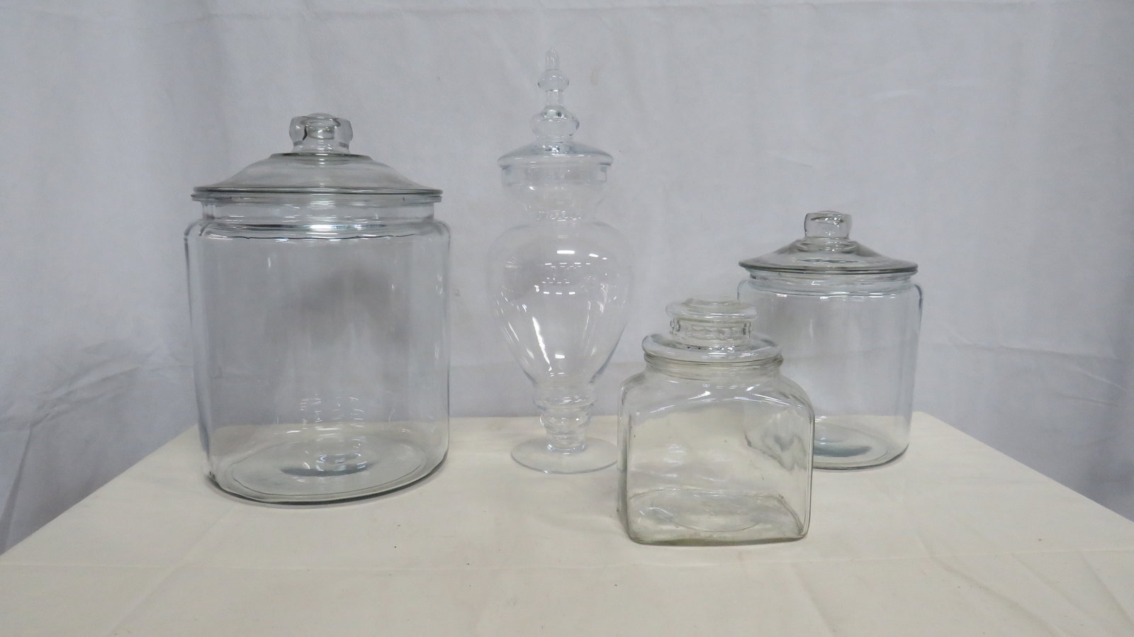 5 Glass Storage Containers with Lids (1 of 2)