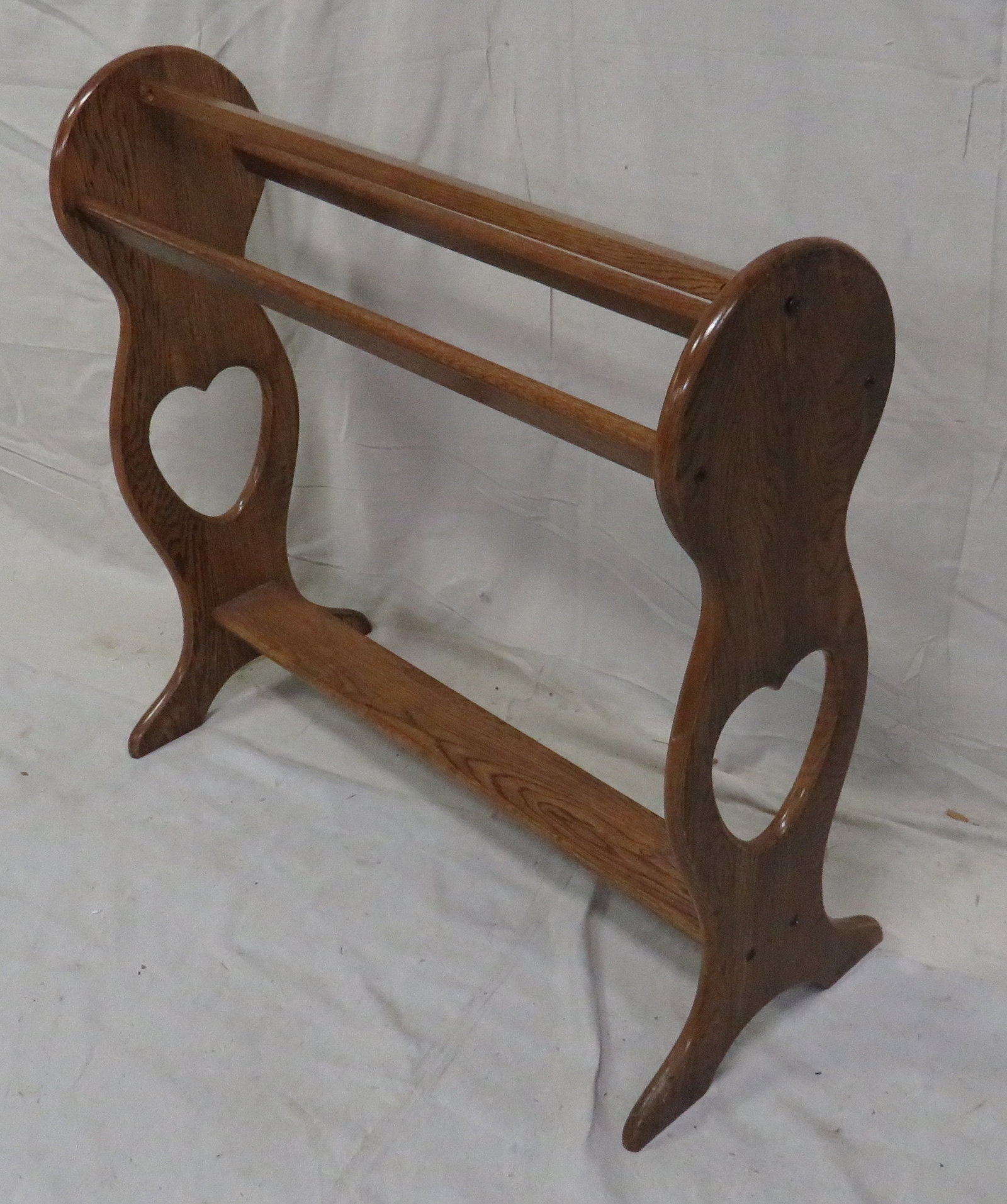 Oak Quilt Rack (1 of 3)