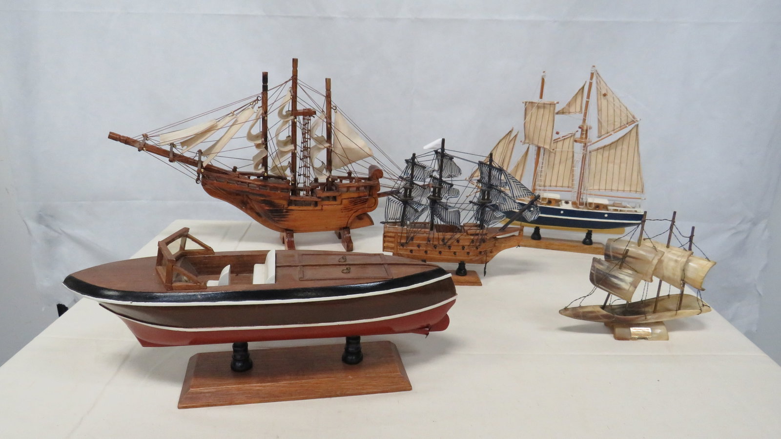5 Vintage Model Boats (1 of 7)