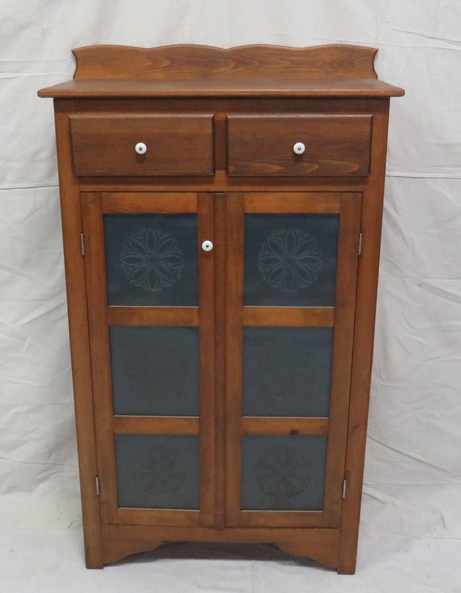 Vintage Pine Six Tin Pie Safe (1 of 3)