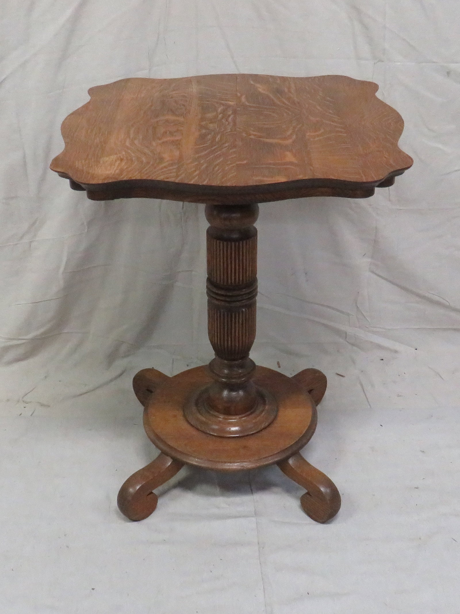 Quarter Sawn Oak Empire Center Table (1 of 3)