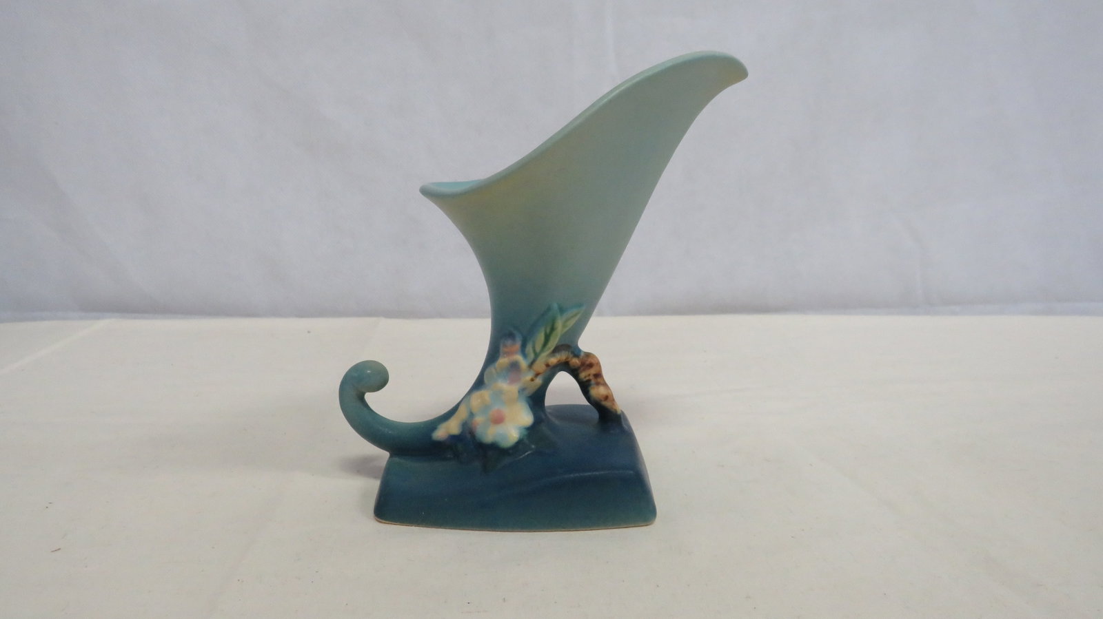 Roseville Art Pottery Blue Apple Blossom Vase (1 of 4)