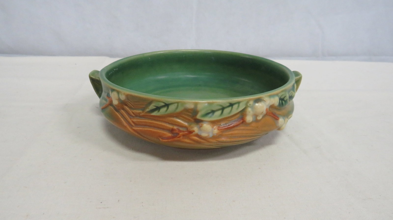 Roseville Pottery Snowberry Double Handle Bowl (1 of 6)