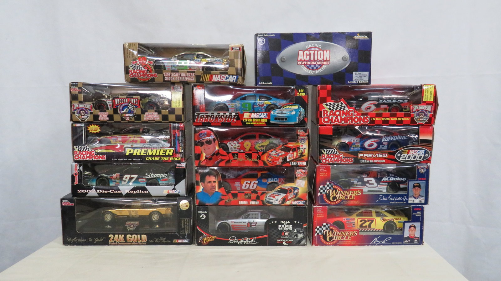 14 Vintage Die Cast Metal 1:24 Scale Nascar Cars (1 of 2)