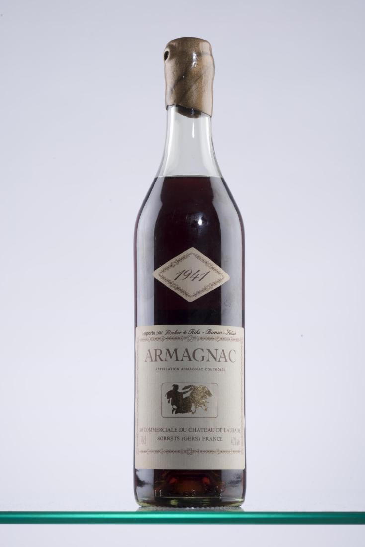 Armagnac Château de Laubade 1941 1 bouteille: Armagnac Château de Laubade 1941 1 bouteille 70cl Référence: Due to international regulations this item cannot be shipped by airmail neither to US Vins et alcools Wine - Spirits