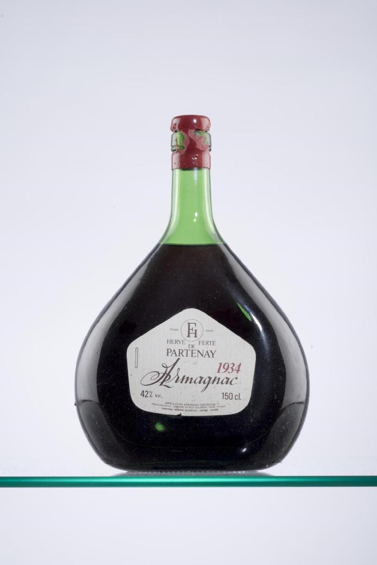 Armagnac Hervé Ferté de Partenay 1934 1 bouteille: Armagnac Hervé Ferté de Partenay 1934 1 bouteille 150 cl Référence: Due to international regulations this item cannot be shipped by airmail neither to US Vins et alcools Wine - Spirits