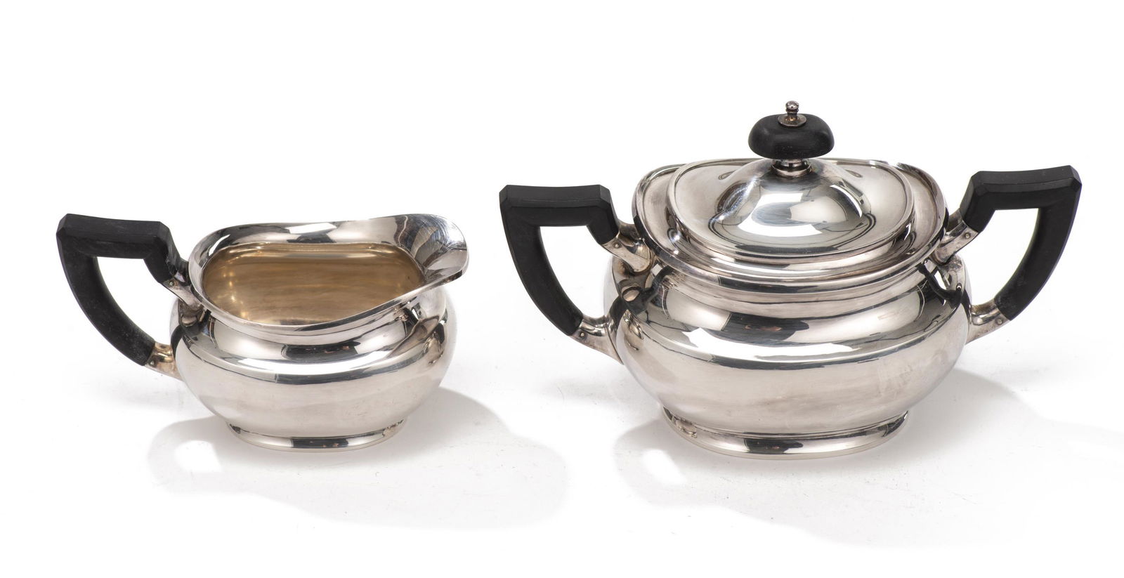 Pot à lait et verseuse en argent .800 Jezler (1 of 3)