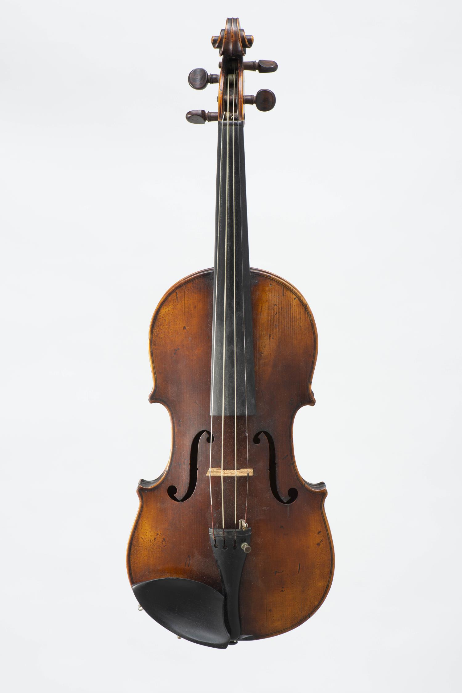 Violon des Pays de l'est, étiquette allemande: Violon des Pays de l'est, étiquette allemande Jakob Petz Meister Macher 1720. L. 36 cm