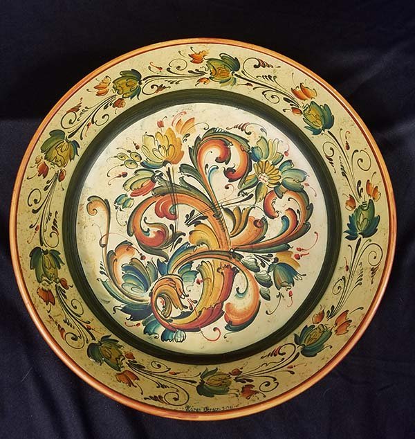 Karen Jenson- Rosemaling Bowl: Karen Jenson- Telemark style Rosemaling Bowl with Norwegian text on exterior lip. Interior of bowl beautifully decorated with spatter and plumed flower Telemark rosemaling design over cream ground.