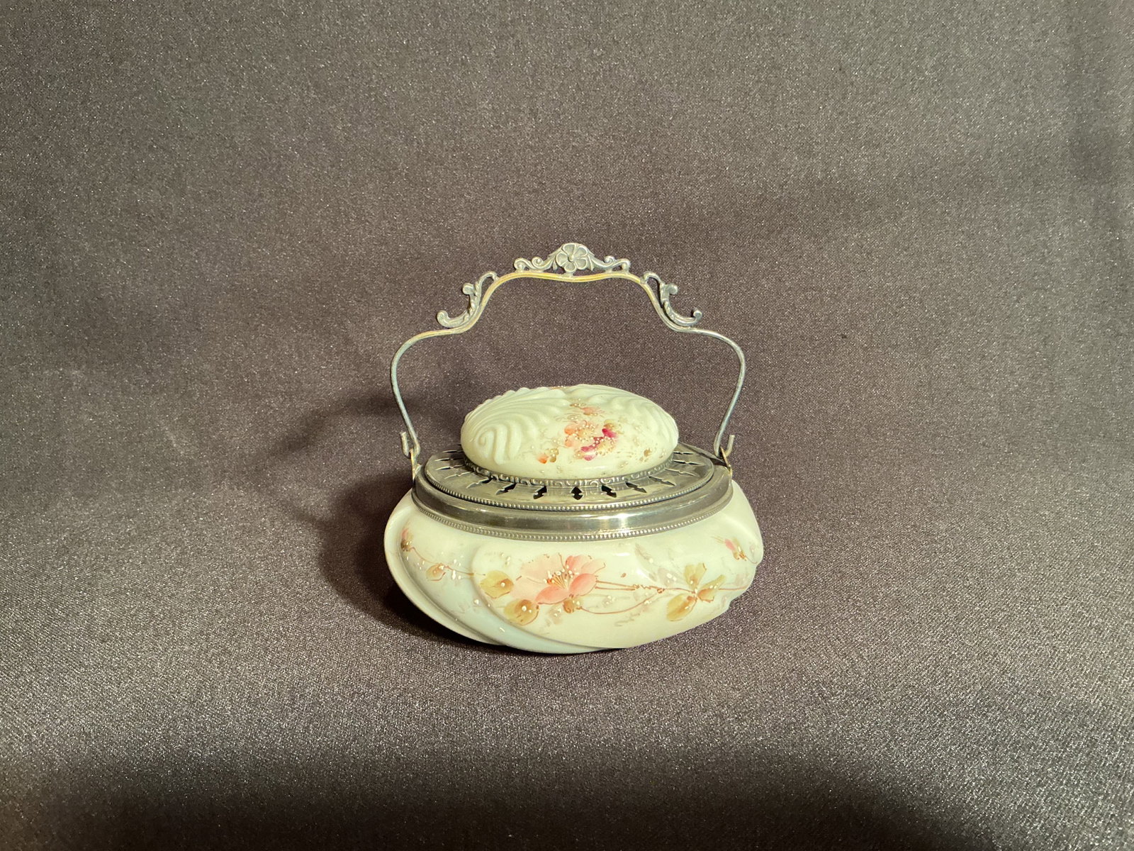 Wavecrest Covered Bowl with Silver overlay (1 of 2)