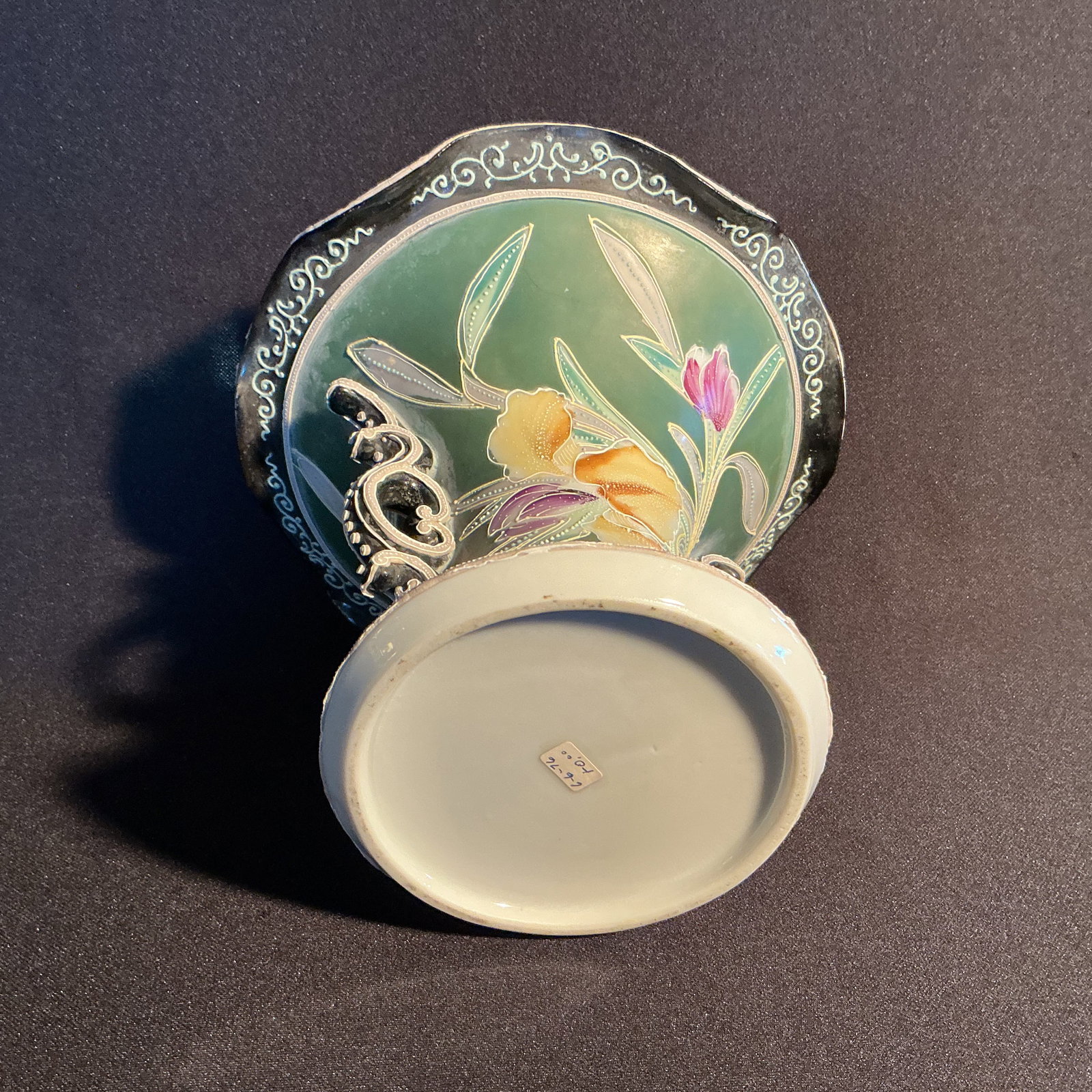 Nippon Moriage Vase with Iris. - 4