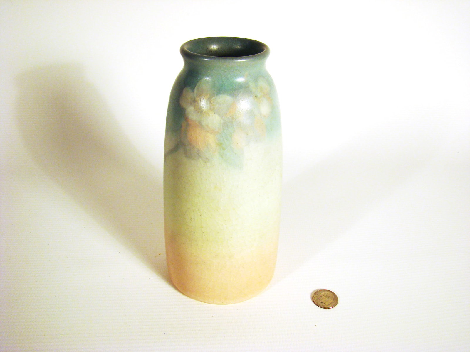 Rookwood Vellum Cabinet Vase (1 of 3)