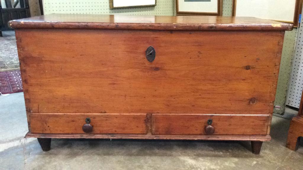 Pennsylvania White Pine Split Drawer Blanket Chest (1 of 3)