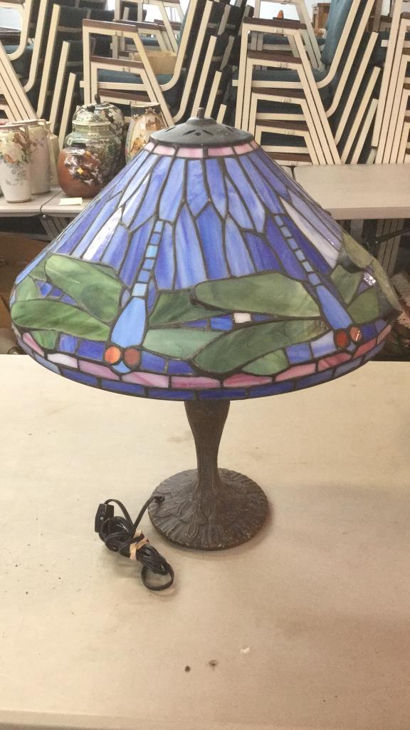 Reproduction Tiffany Style Dragon Fly Lamp (1 of 3)