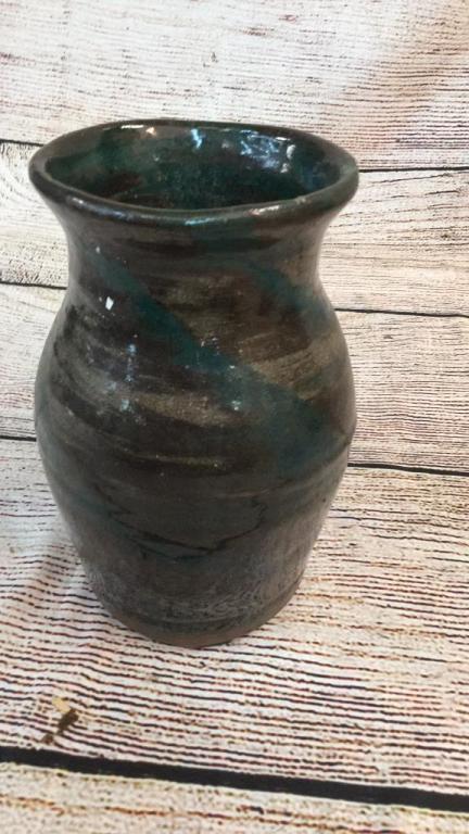 BB Craig Pottery Swirl Vase (1 of 5)