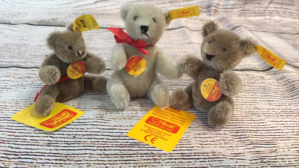 3 Steiff Tiny Teddy Bears: All with tags