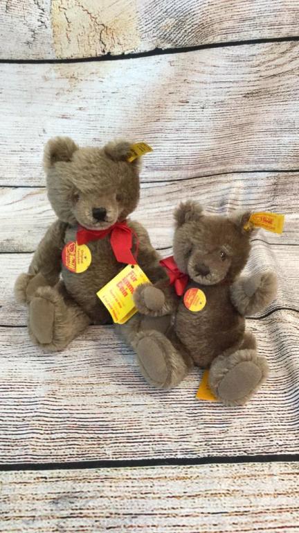 2 Steiff Mohair Bears (1 of 2)