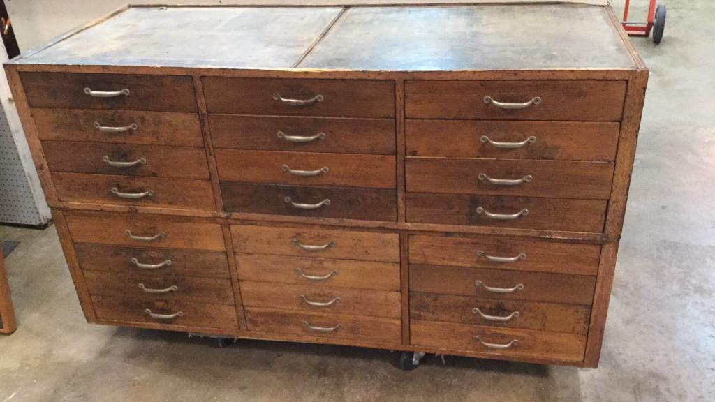 24 Drawer Hardware  Store Display (1 of 4)