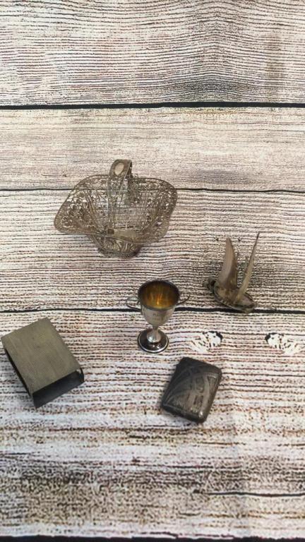5 Pieces Mixed Silver Articles (1 of 5)
