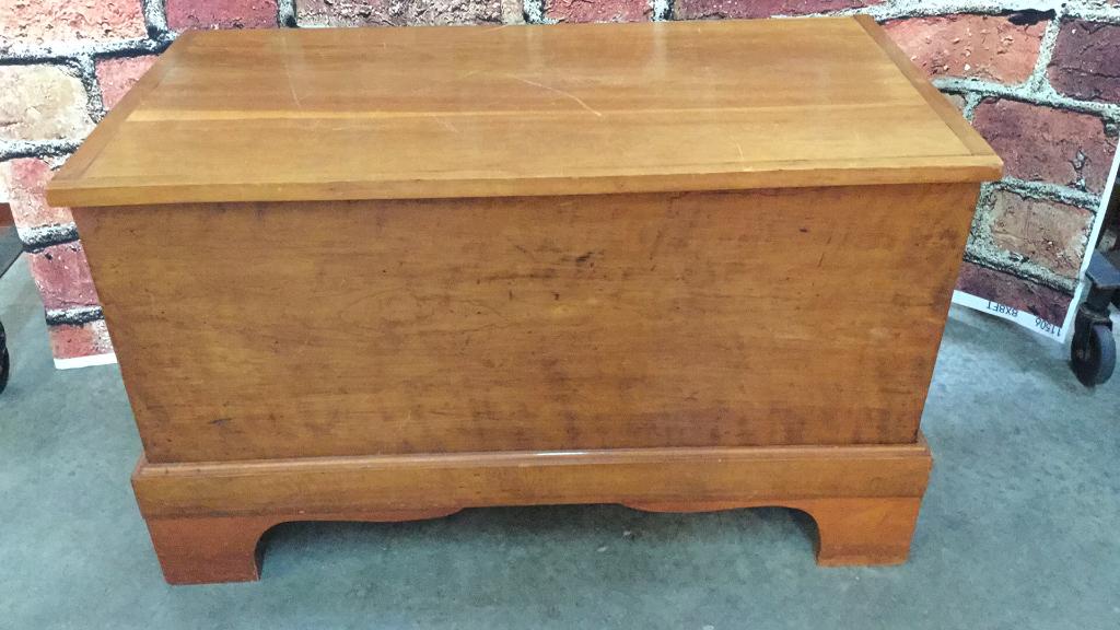 Cherry Blanket Box W Dovetailed Case (1 of 4)