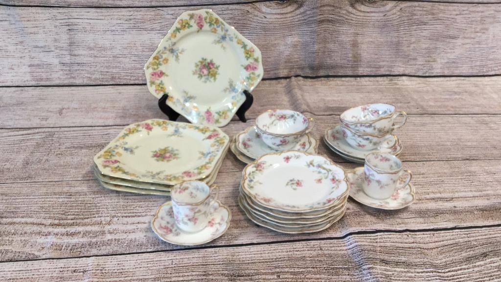 16 Pieces Limoge, 4 KPM Plates (1 of 4)