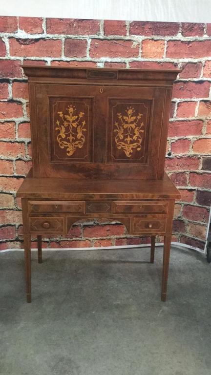 Hepplewhite Burl Walnut Inlaid Desk: Inlaid Panels, Hidden drawers,