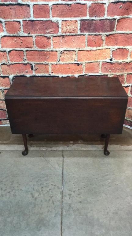 Walnut Queen Anne Drop Leaf Table (1 of 3)