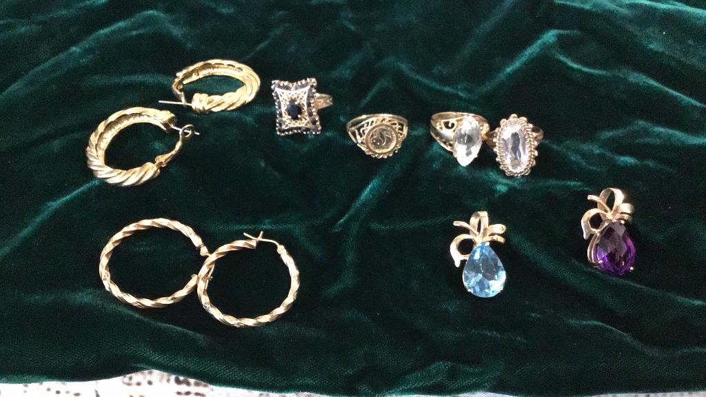 4 Rings, 2 Gemstone Pendants, 2 Pair Earrings (1 of 4)