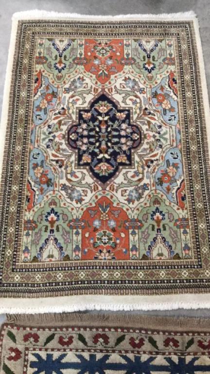 Prayer Rug: 3 x 5 with Medallion, multi colors and banded borders