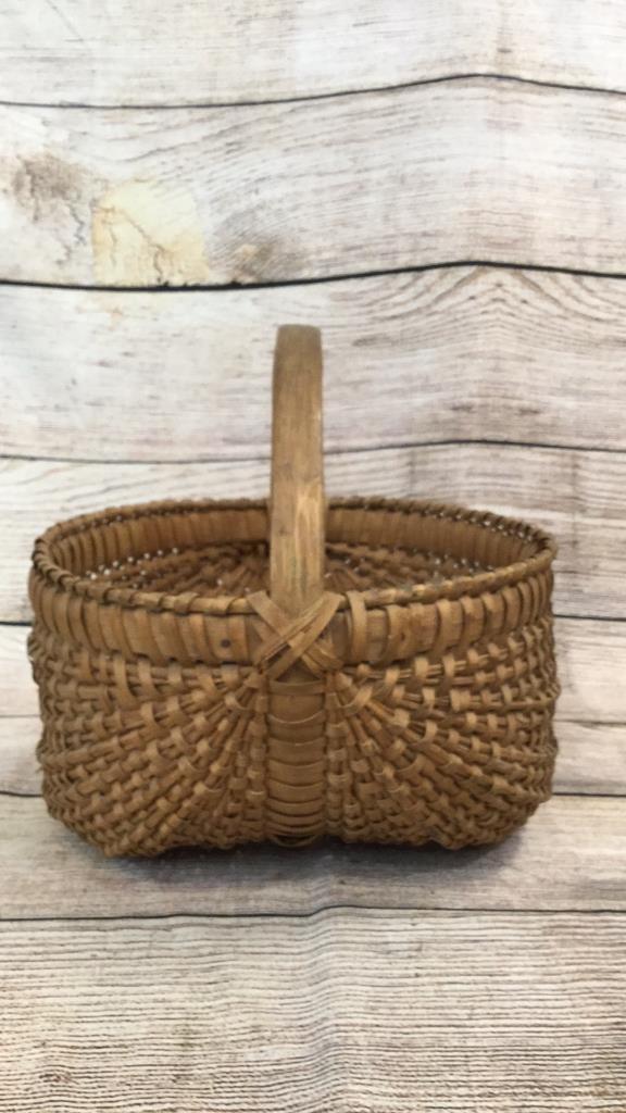 Great Old Country Apple Basket: 14 x 16 inches, bent wood rim and handle...tight weave., nice patina on handle.* breaks to small weavers at handle, wear