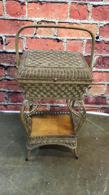 Antique Wicker Sewing Stand: Excellent condition