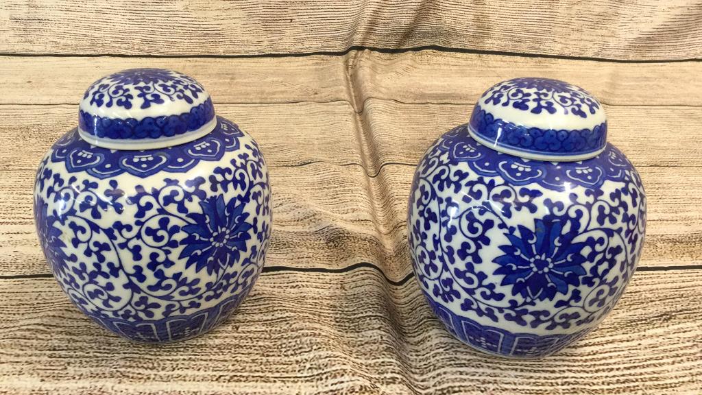 Pair Blue and White Ginger Jars: 6 1/2 inches tall, matched pair....not marked...line # 116