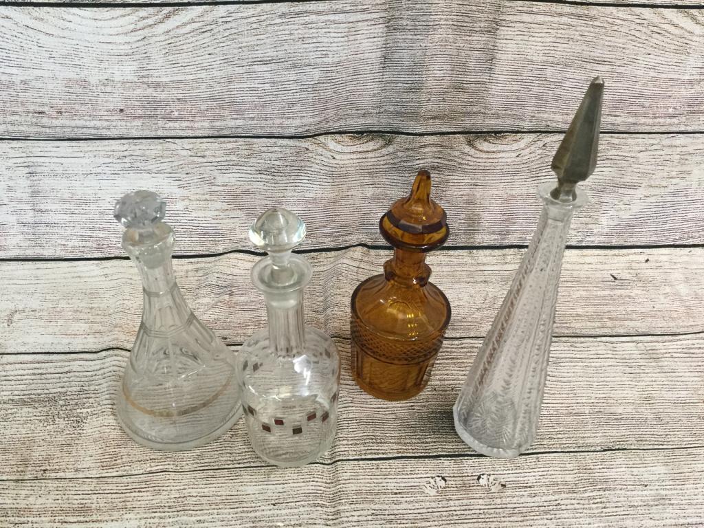 4 Decanters (1 of 3)