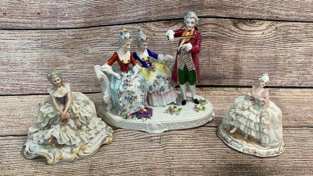 3 Figurals: 2 singles are Capodimonte, musicians are Japan