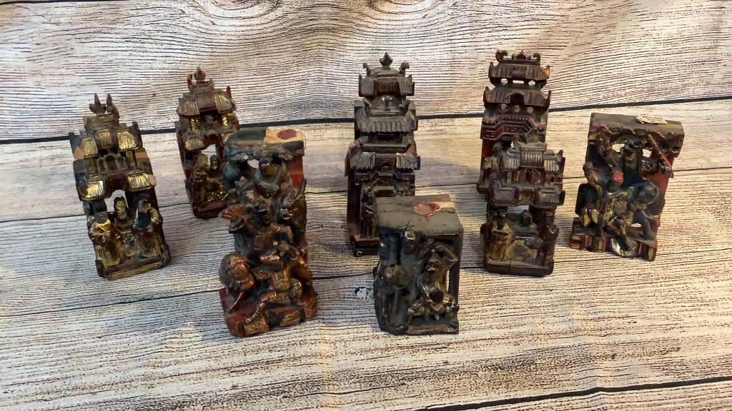 10 Antique Chinese Temple Carvings (1 of 6)