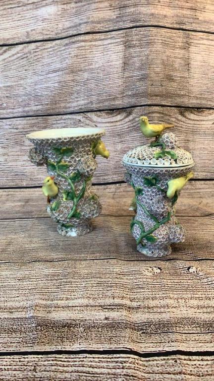 2 Meissen Snowball  Vases (1 of 5)