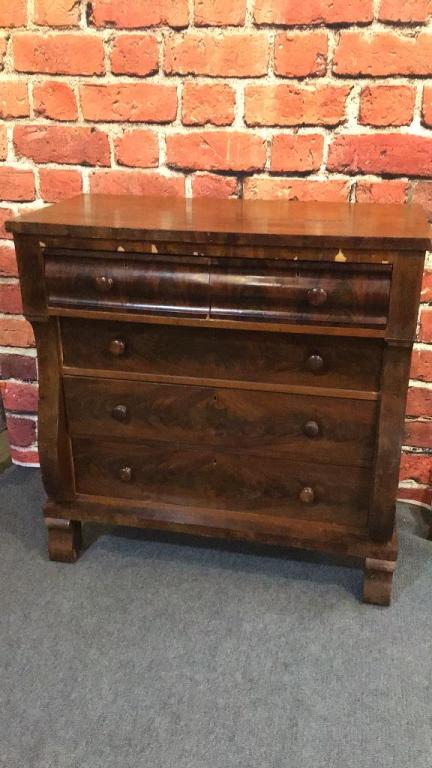 Classical Mahogany Chest (1 of 3)
