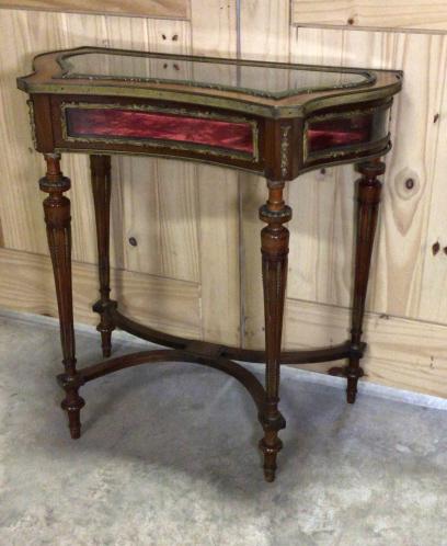 Italian Vitrine Table Brass Ormolu Mounts (1 of 4)