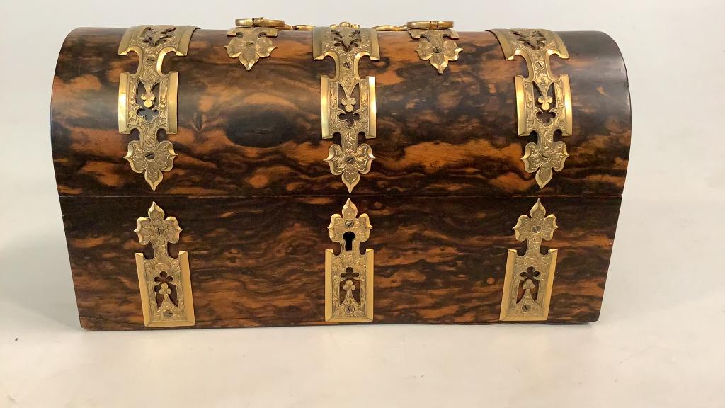 Rosewood Casket Table Box (1 of 5)