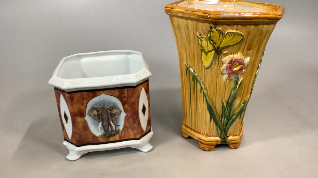 Lynn Chase Cachepot, Majolica vase (1 of 6)