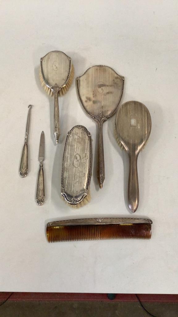 7 Piece Sterling Vanity Set (1 of 4)