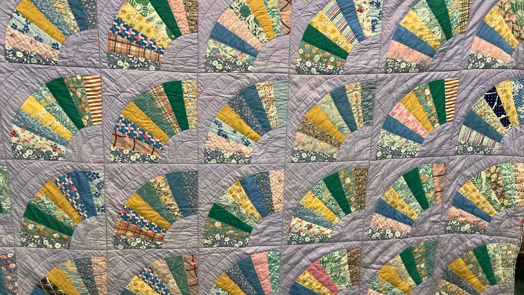 2 Pieced Country Quilt (1 of 5)