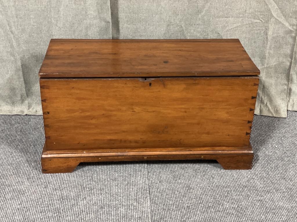 New England White Pine Blanket Chest (1 of 4)